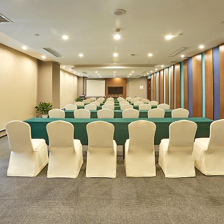 Holiday Inn Express Nanjing Xuanwu Lake By Ihg Εξωτερικό φωτογραφία