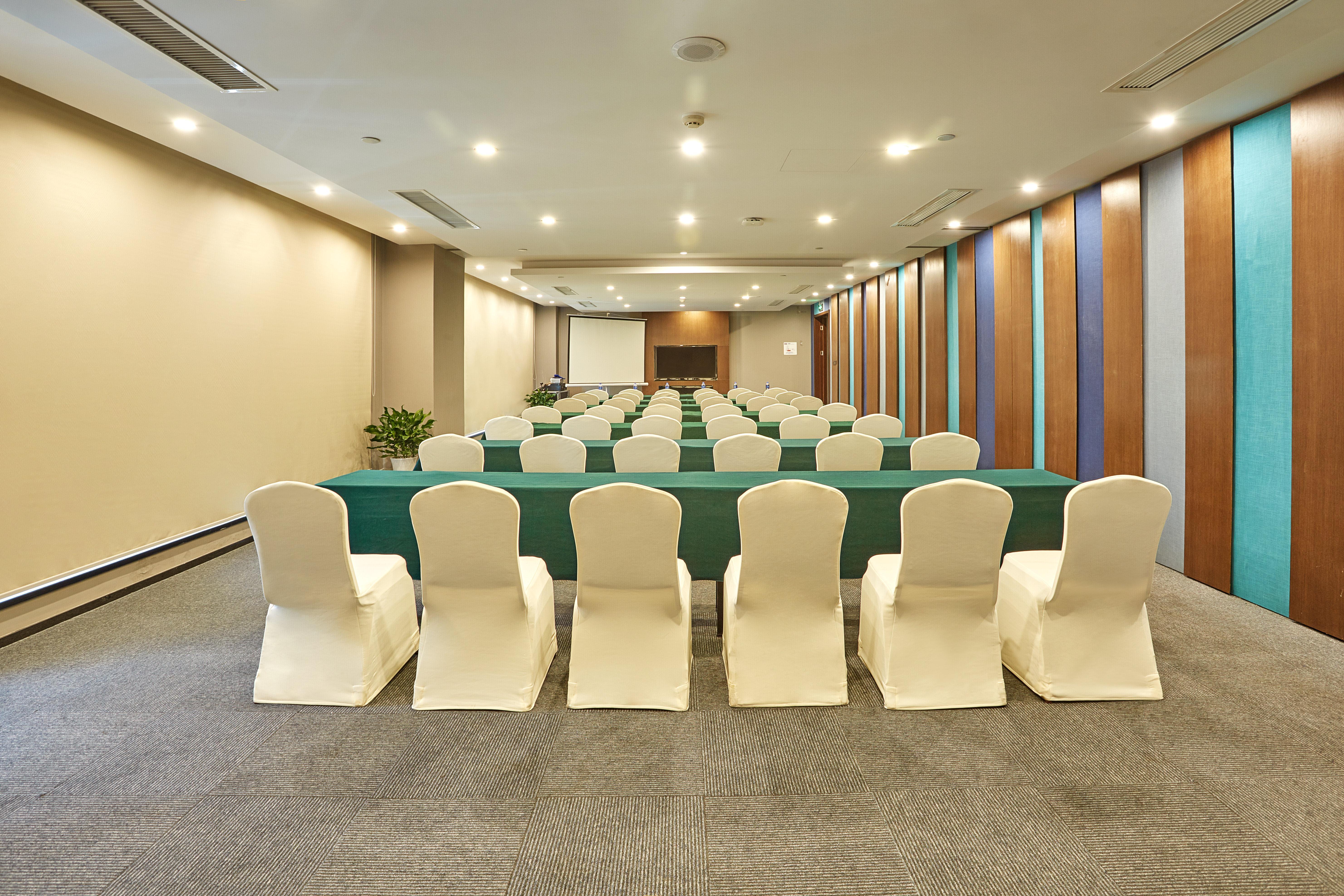 Holiday Inn Express Nanjing Xuanwu Lake By Ihg Εξωτερικό φωτογραφία