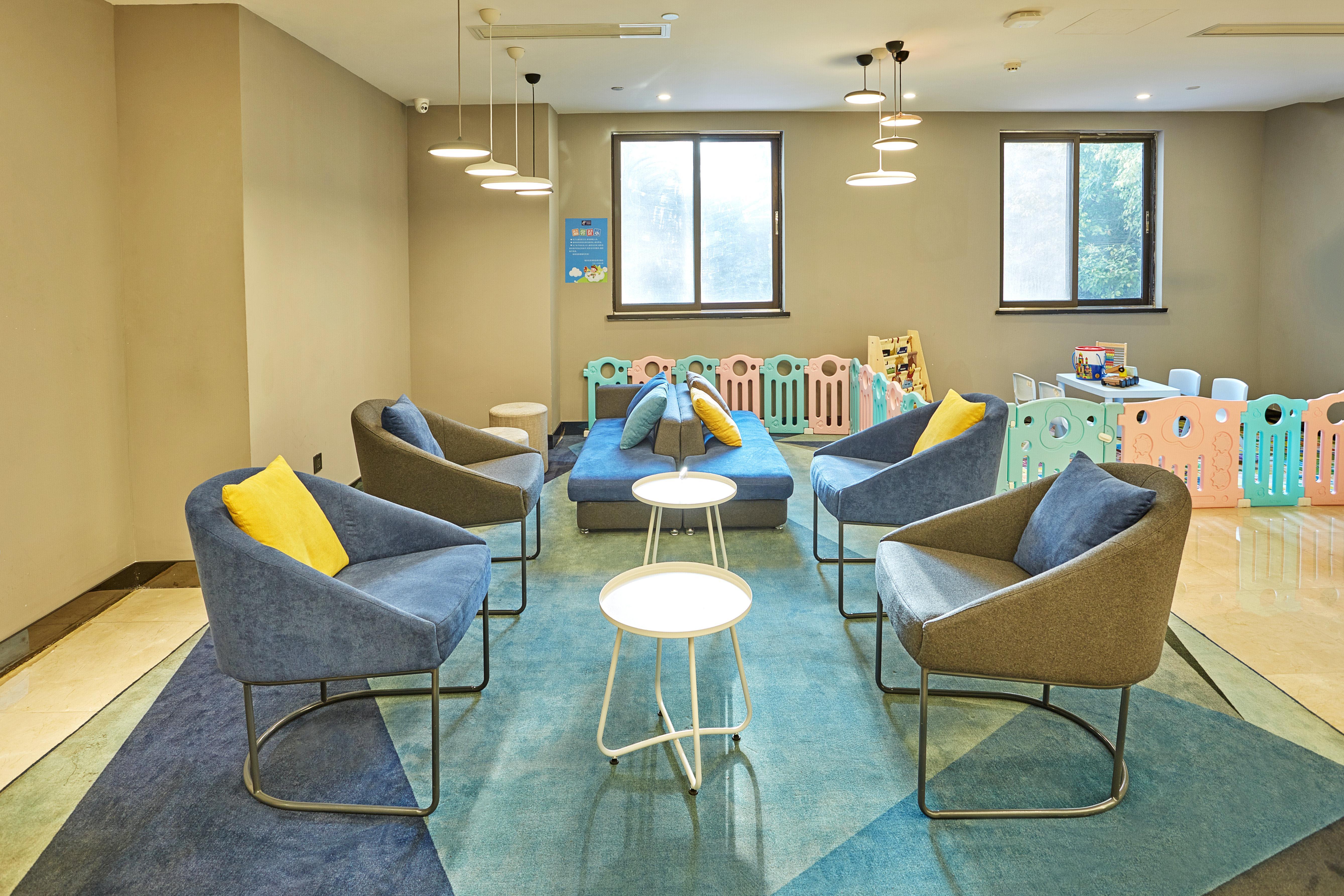 Holiday Inn Express Nanjing Xuanwu Lake By Ihg Εξωτερικό φωτογραφία